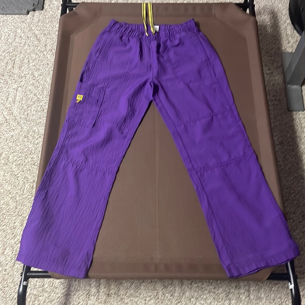 Like New Small Purple WonderWink Scrub Bottoms